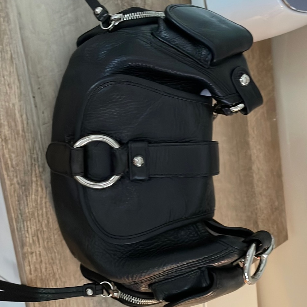Black leather Banana Republic purse